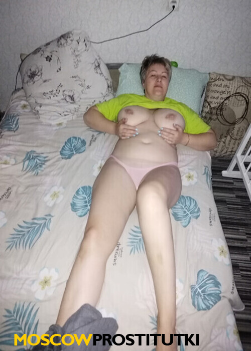  Оля