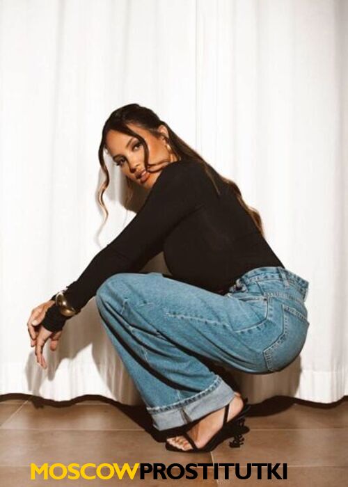  Александра