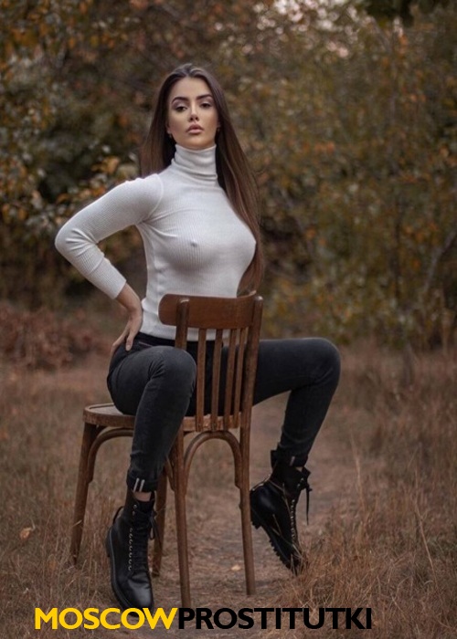  Жюли